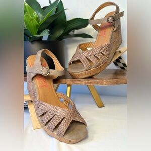 Jellypop Taupe Braided Wedge Sandals - Sz 8